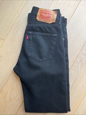 Levi's 501 29W 32L Black Slim Straight no fading